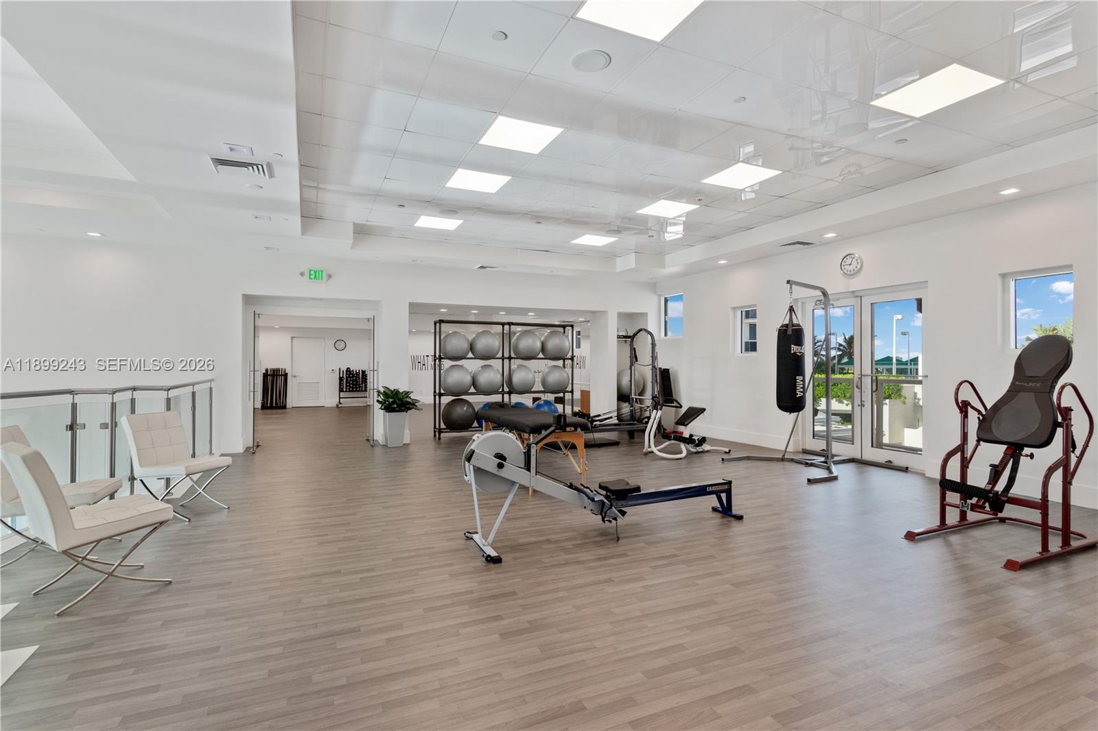 4775 Collins Ave #1708, Miami Beach FL 33140