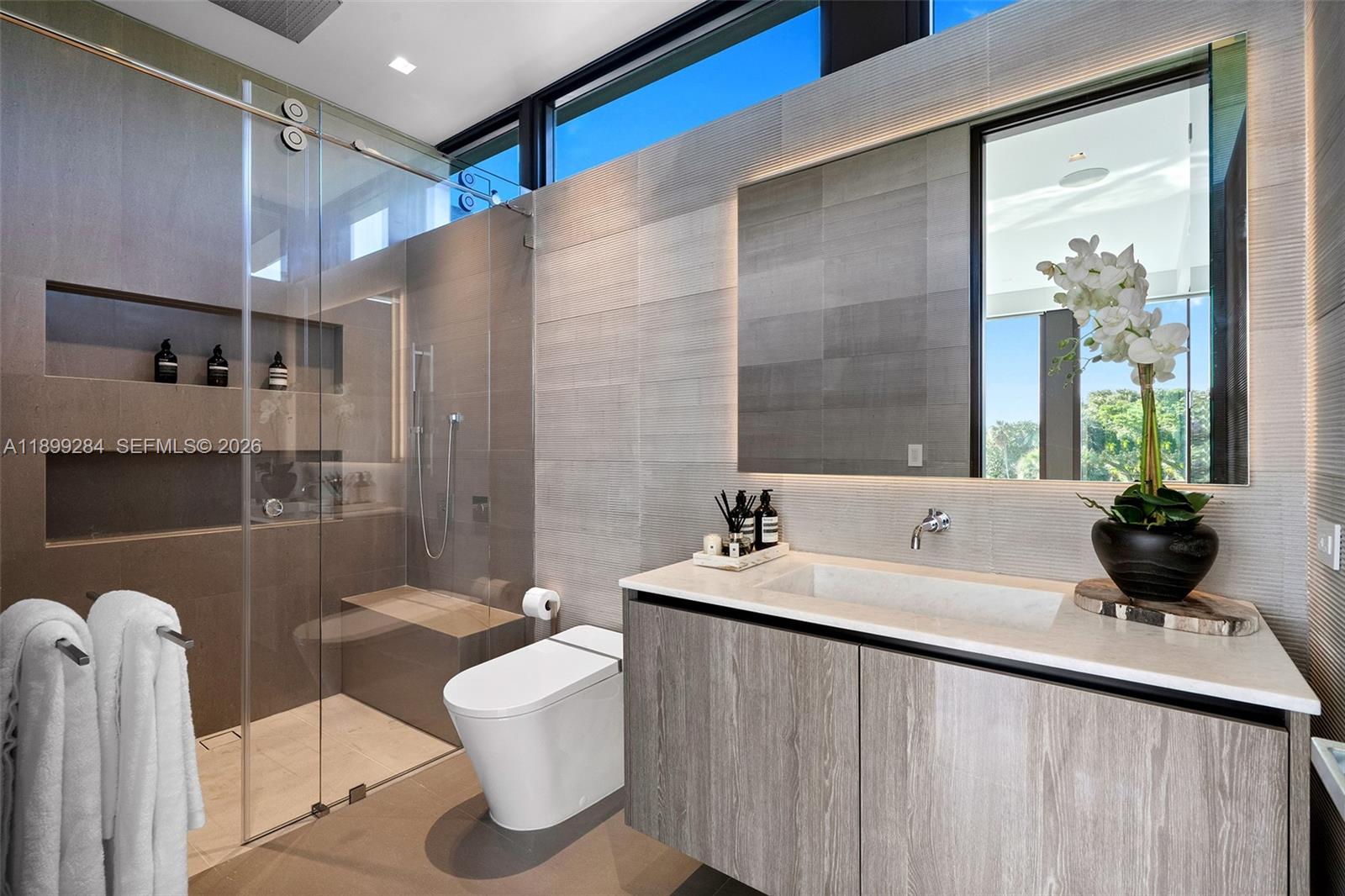 790 Lake, Miami FL 33137