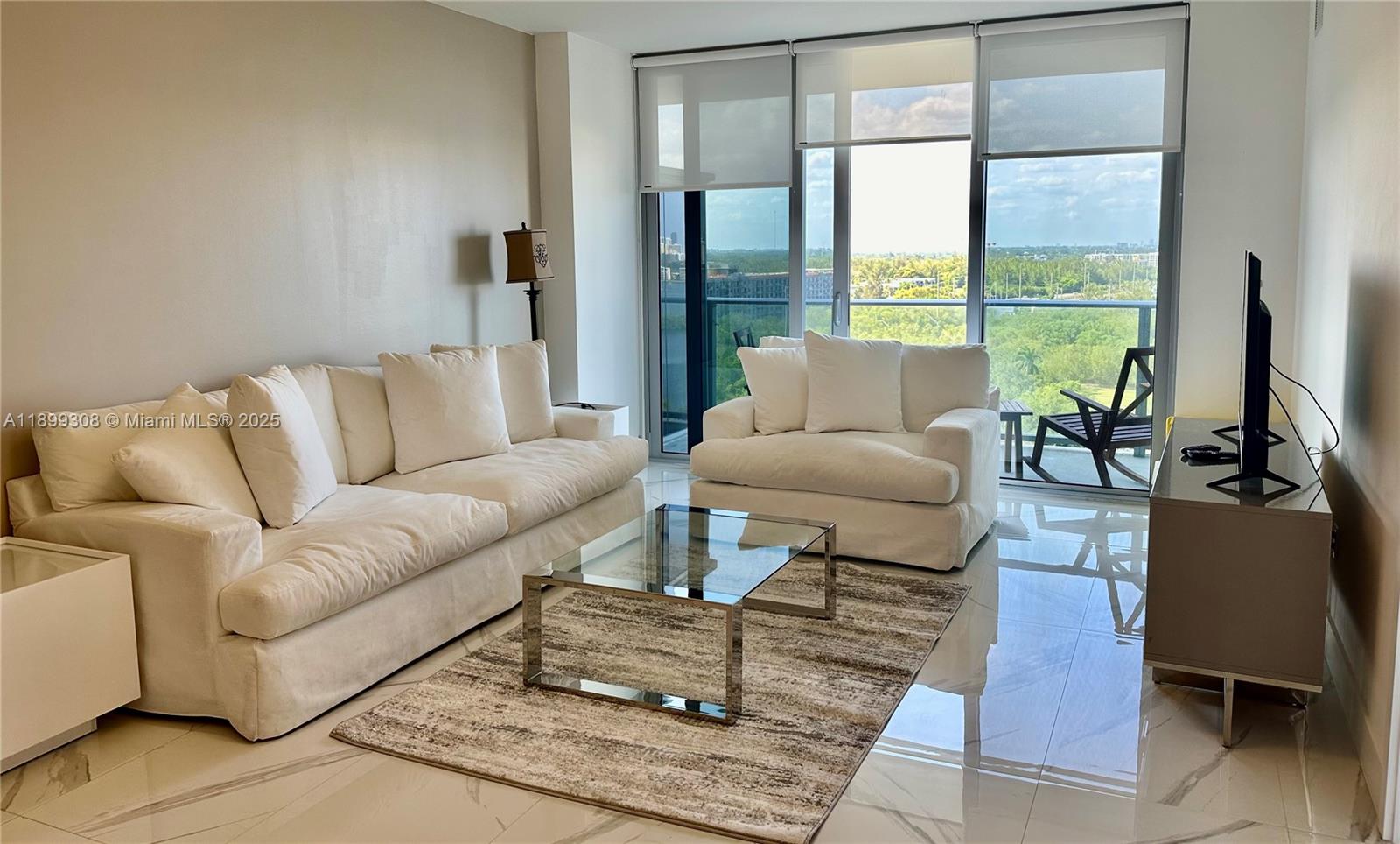 16385 Biscayne Blvd #1505, North Miami Beach FL 33160