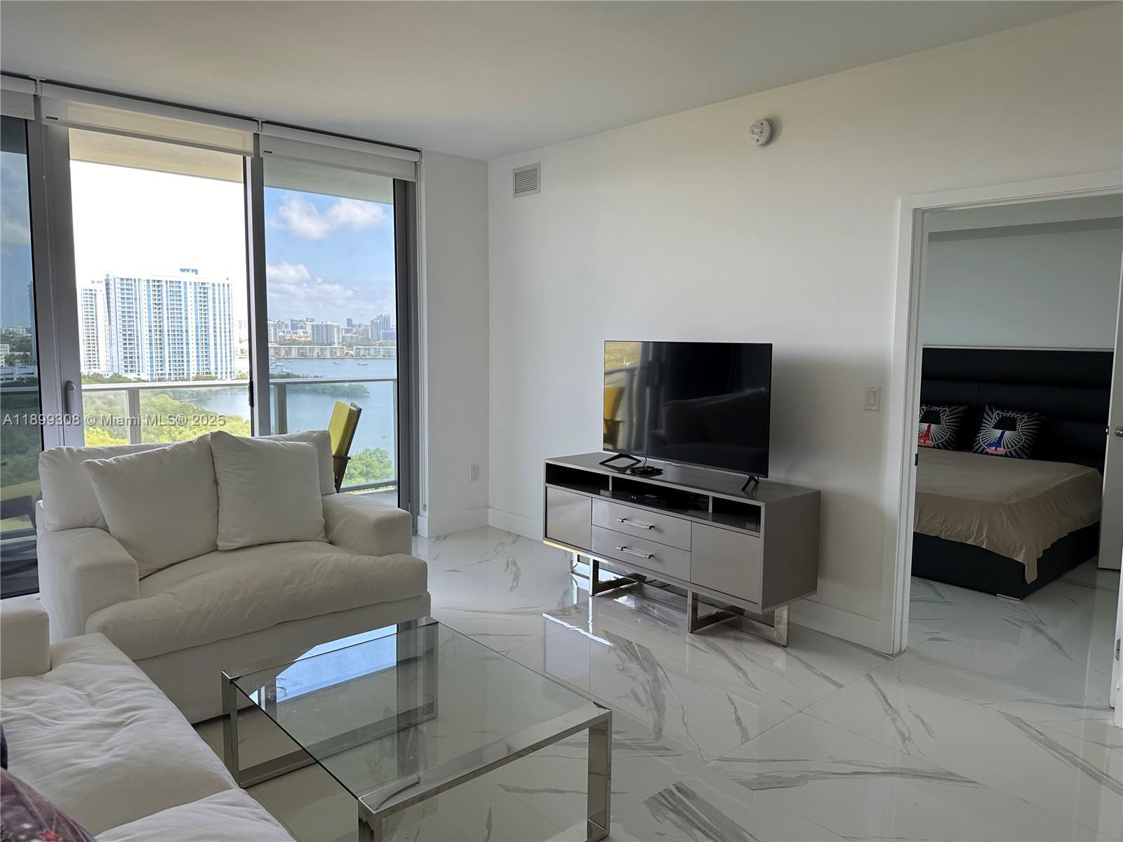 16385 Biscayne Blvd #1505, North Miami Beach FL 33160