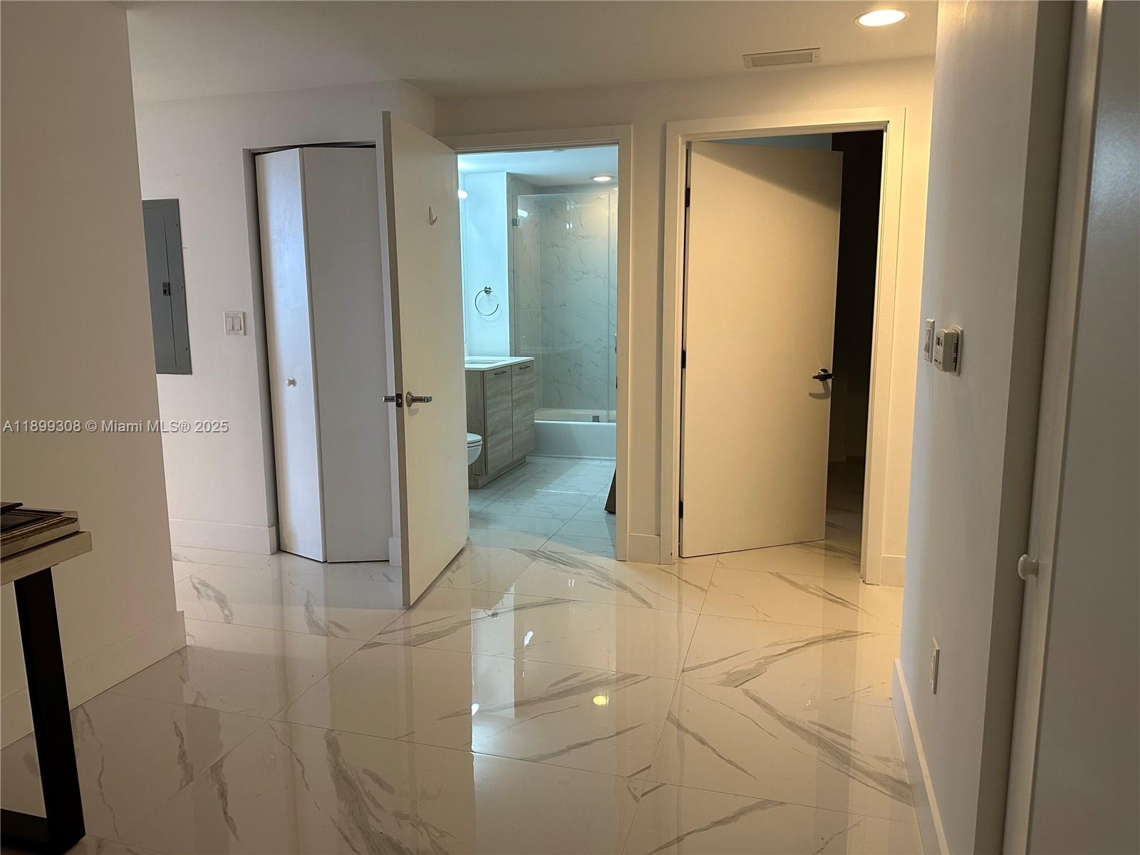 16385 Biscayne Blvd #1505, North Miami Beach FL 33160