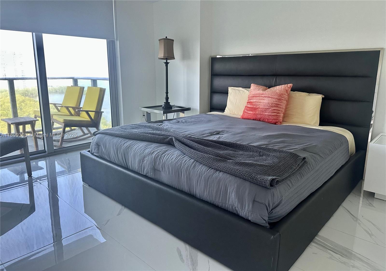 16385 Biscayne Blvd #1505, North Miami Beach FL 33160