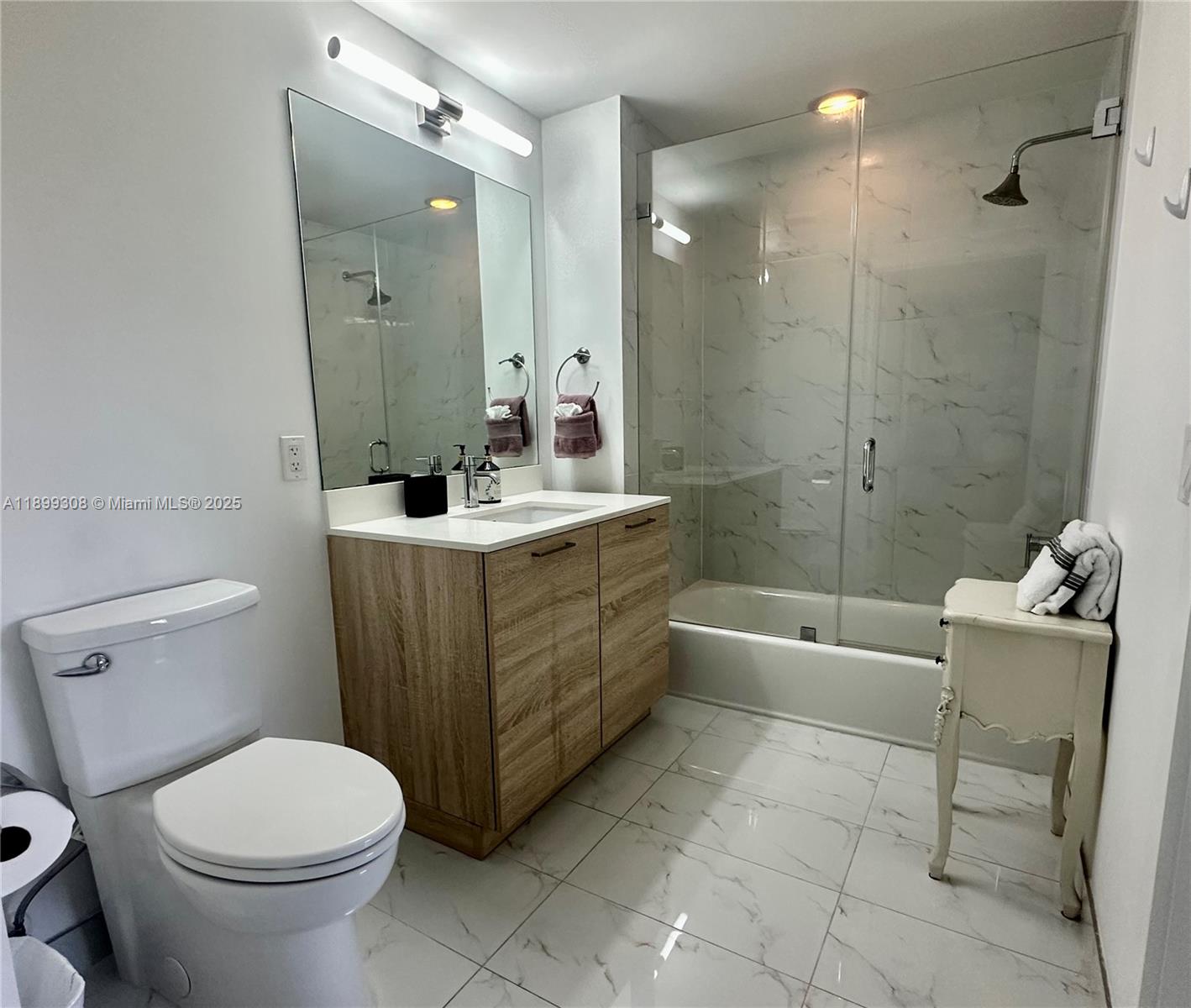 16385 Biscayne Blvd #1505, North Miami Beach FL 33160