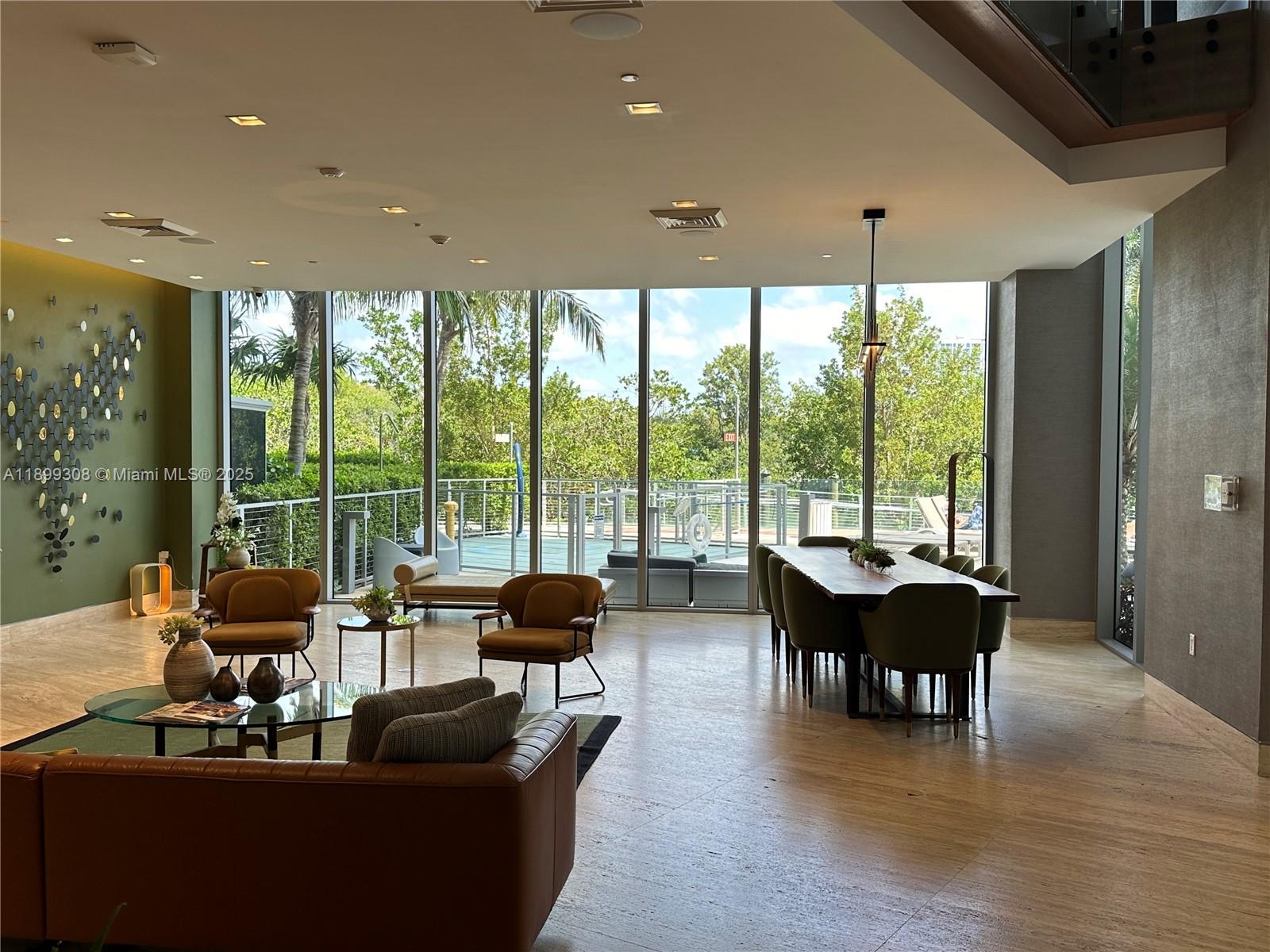 16385 Biscayne Blvd #1505, North Miami Beach FL 33160