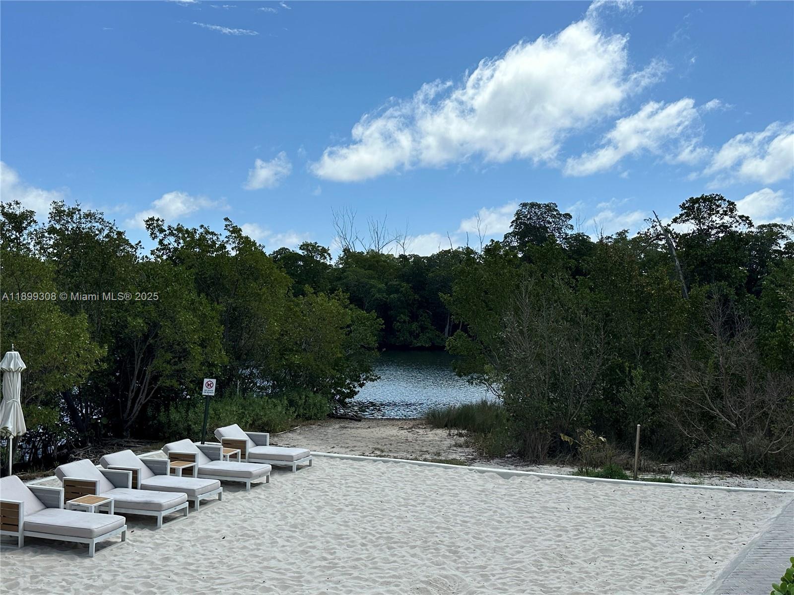 16385 Biscayne Blvd #1505, North Miami Beach FL 33160