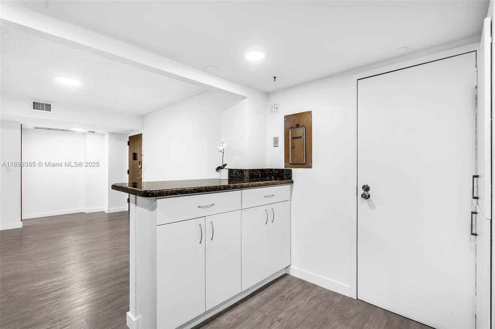 2333 Brickell Ave #PH208, Miami FL 33129
