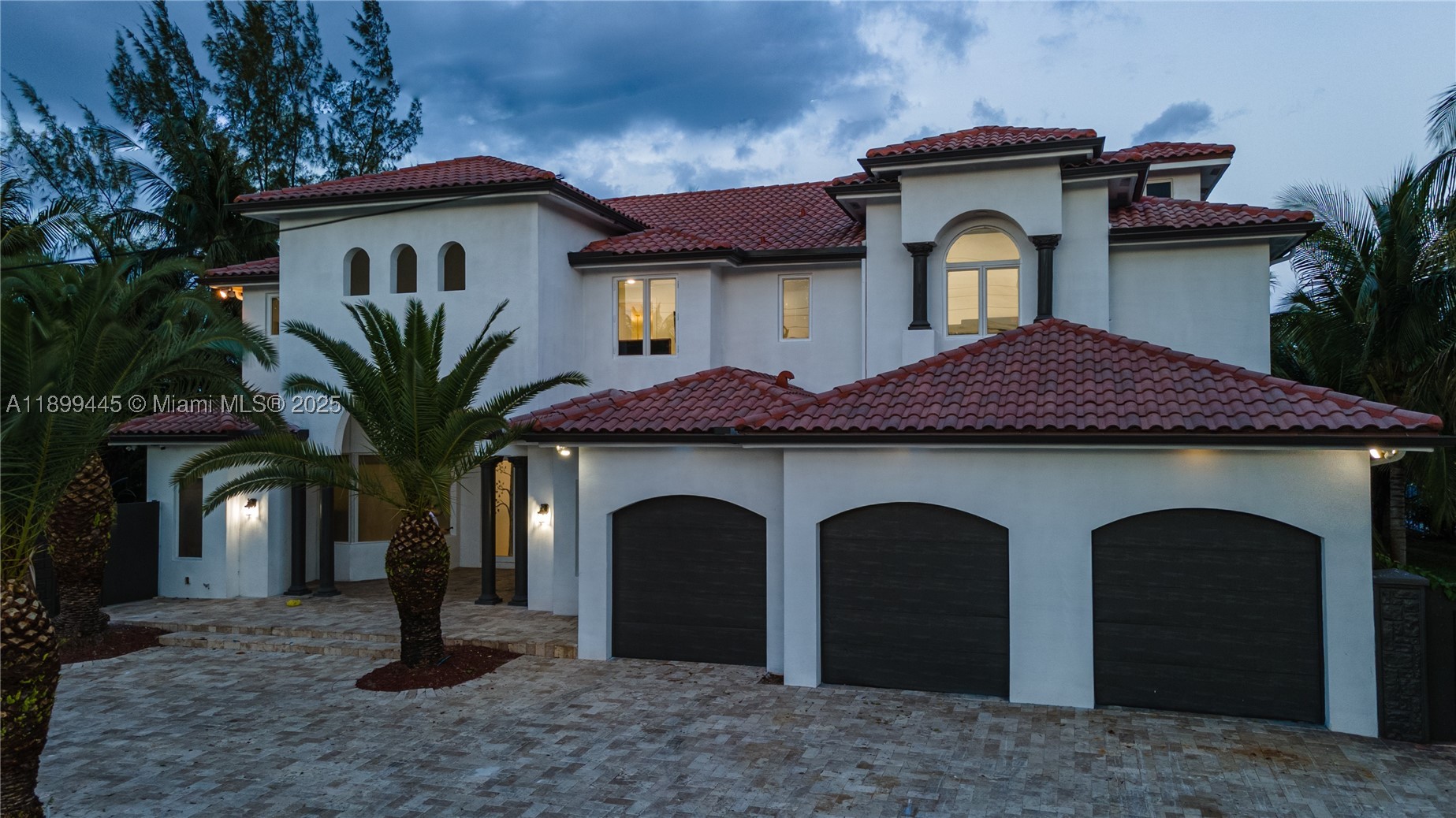 112 NW 14th Way, Dania Beach FL 33004
