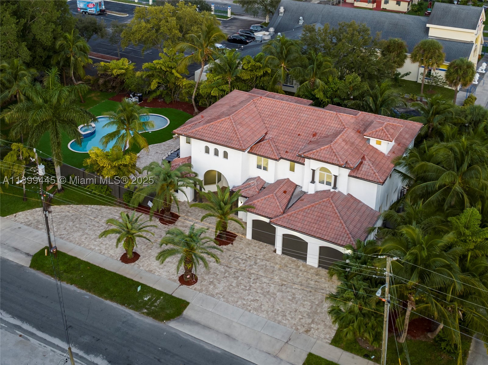 112 NW 14th Way, Dania Beach FL 33004