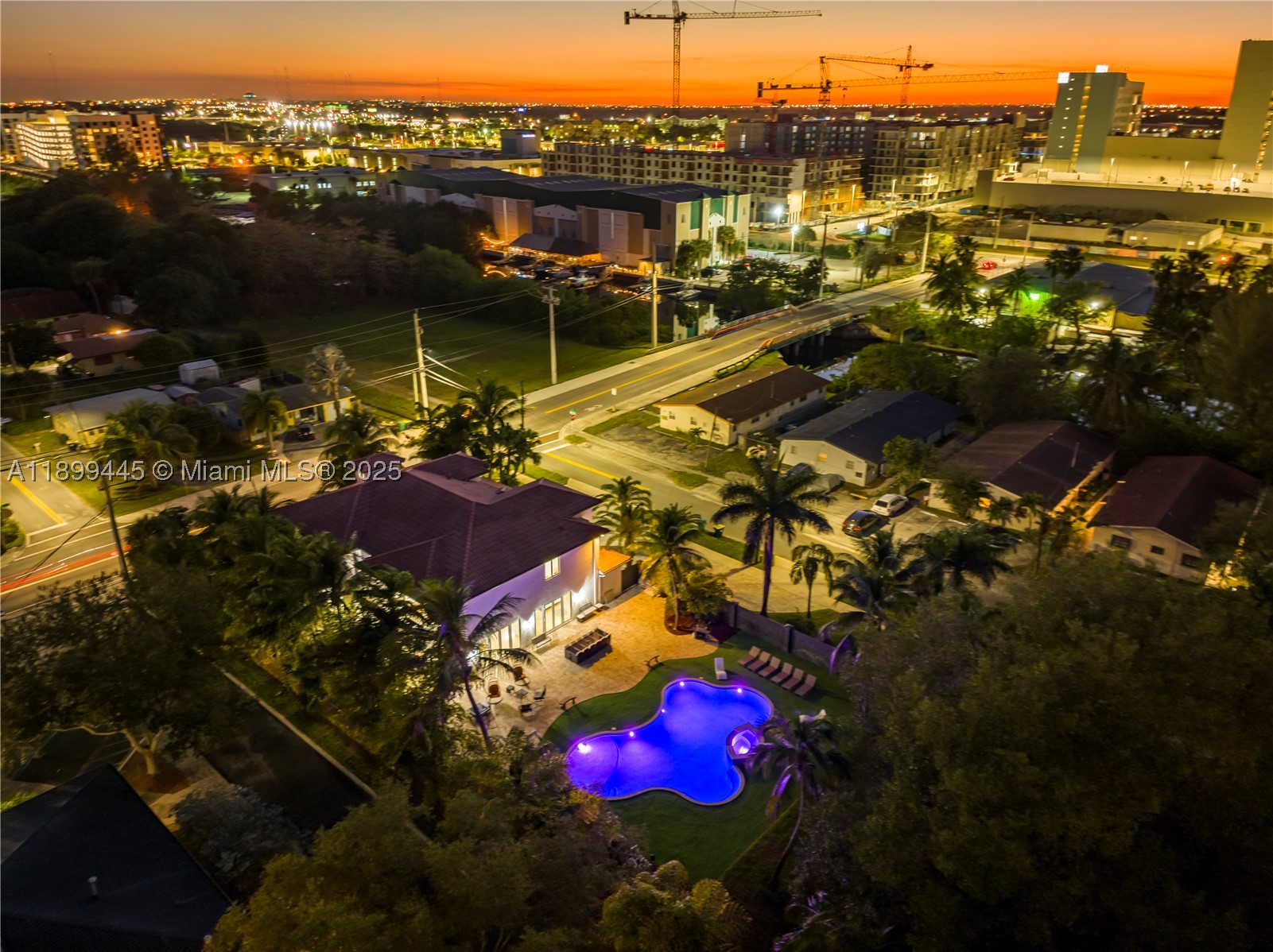 112 NW 14th Way, Dania Beach FL 33004