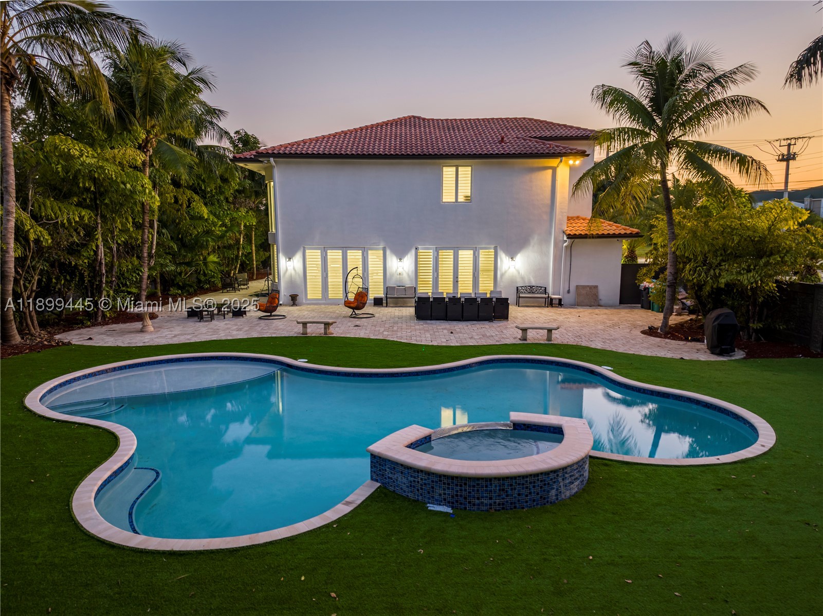 112 NW 14th Way, Dania Beach FL 33004