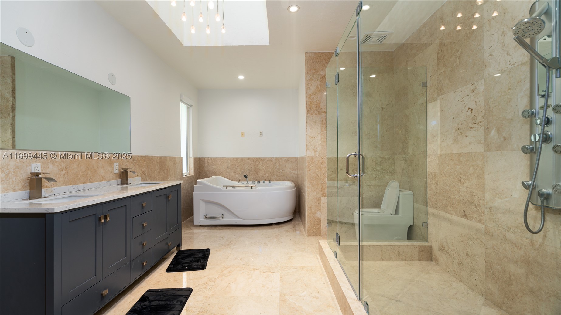 112 NW 14th Way, Dania Beach FL 33004