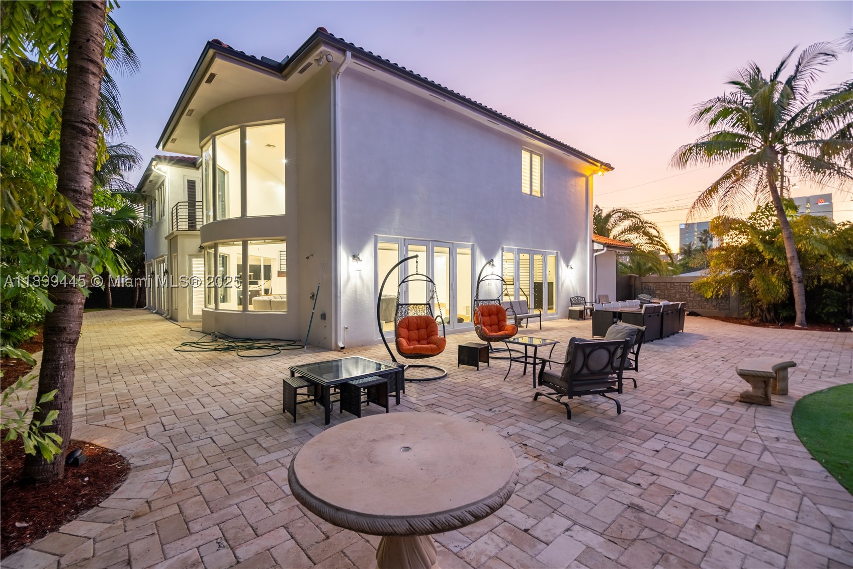112 NW 14th Way, Dania Beach FL 33004