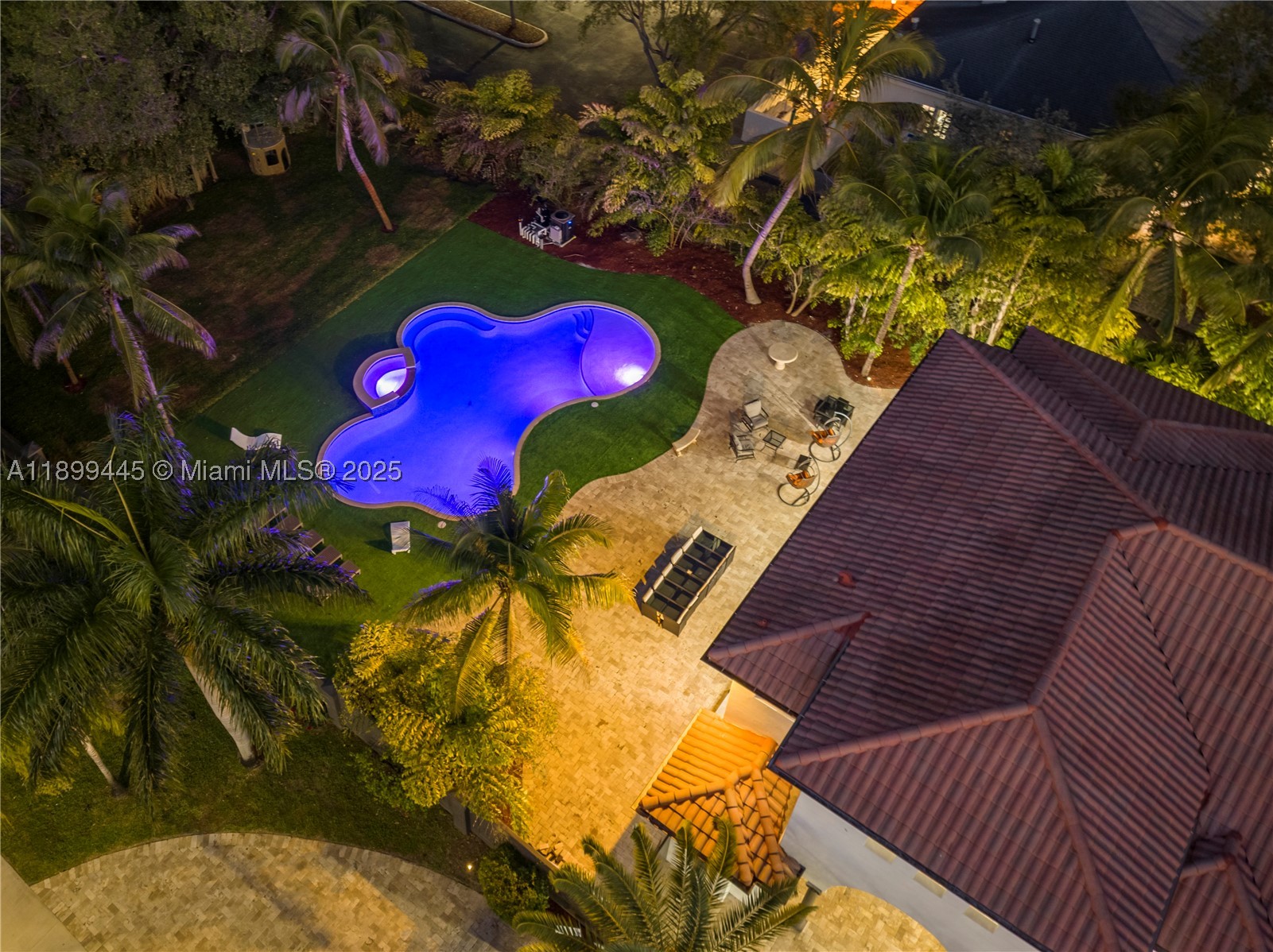 112 NW 14th Way, Dania Beach FL 33004