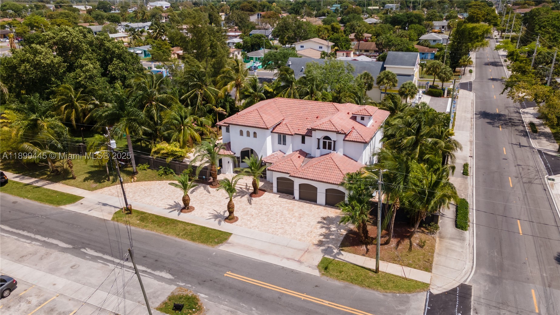 112 NW 14th Way, Dania Beach FL 33004