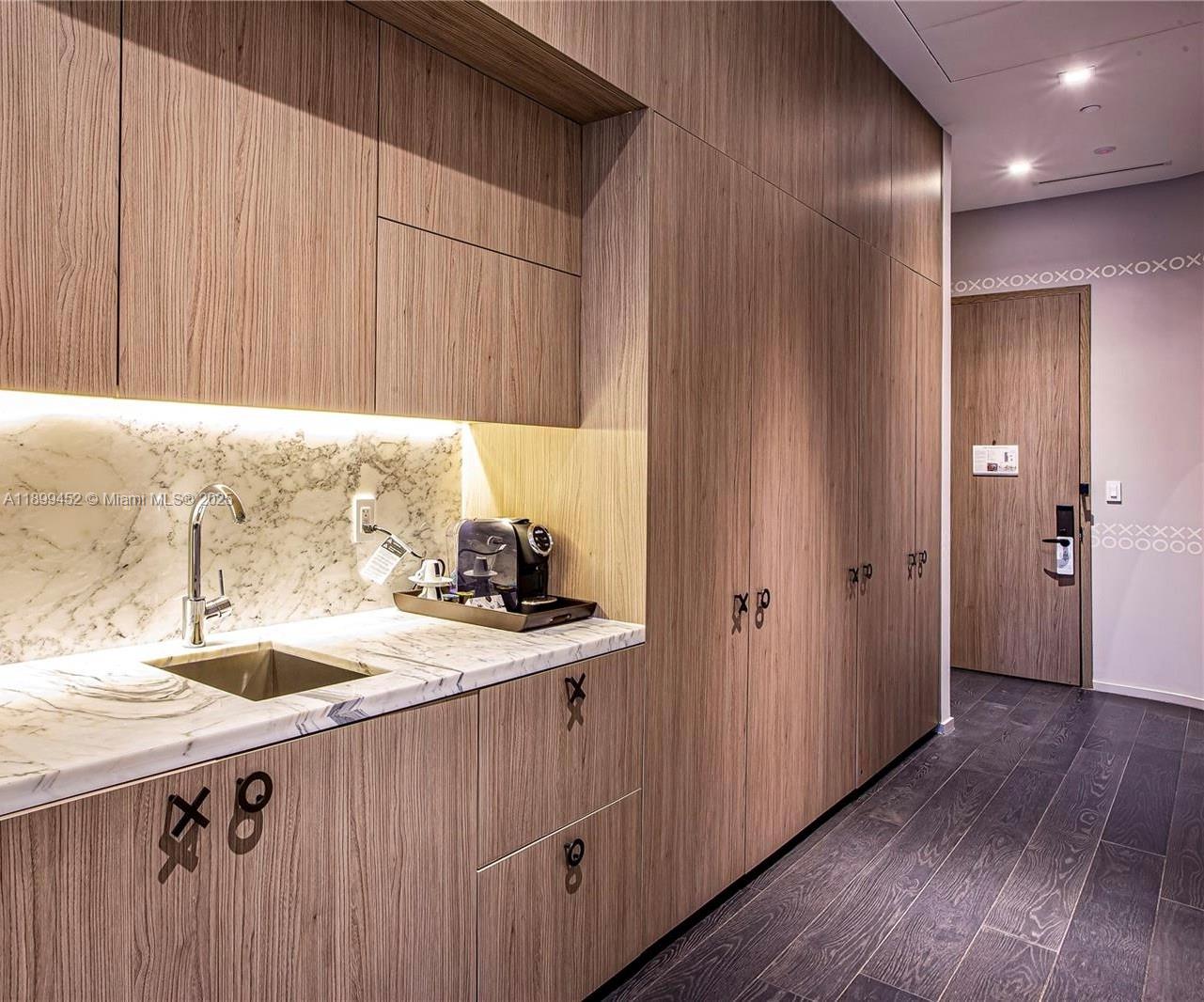 801 S Miami Ave #611, Miami FL 33130