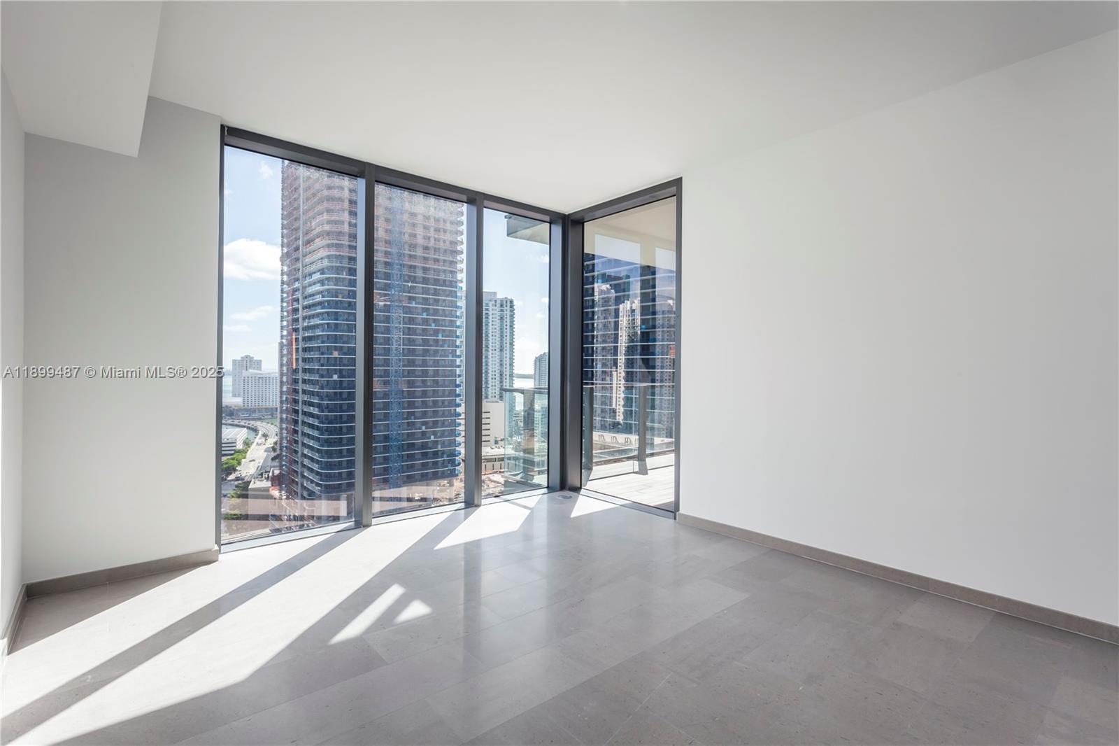 88 SW 7th St #2101, Miami FL 33130