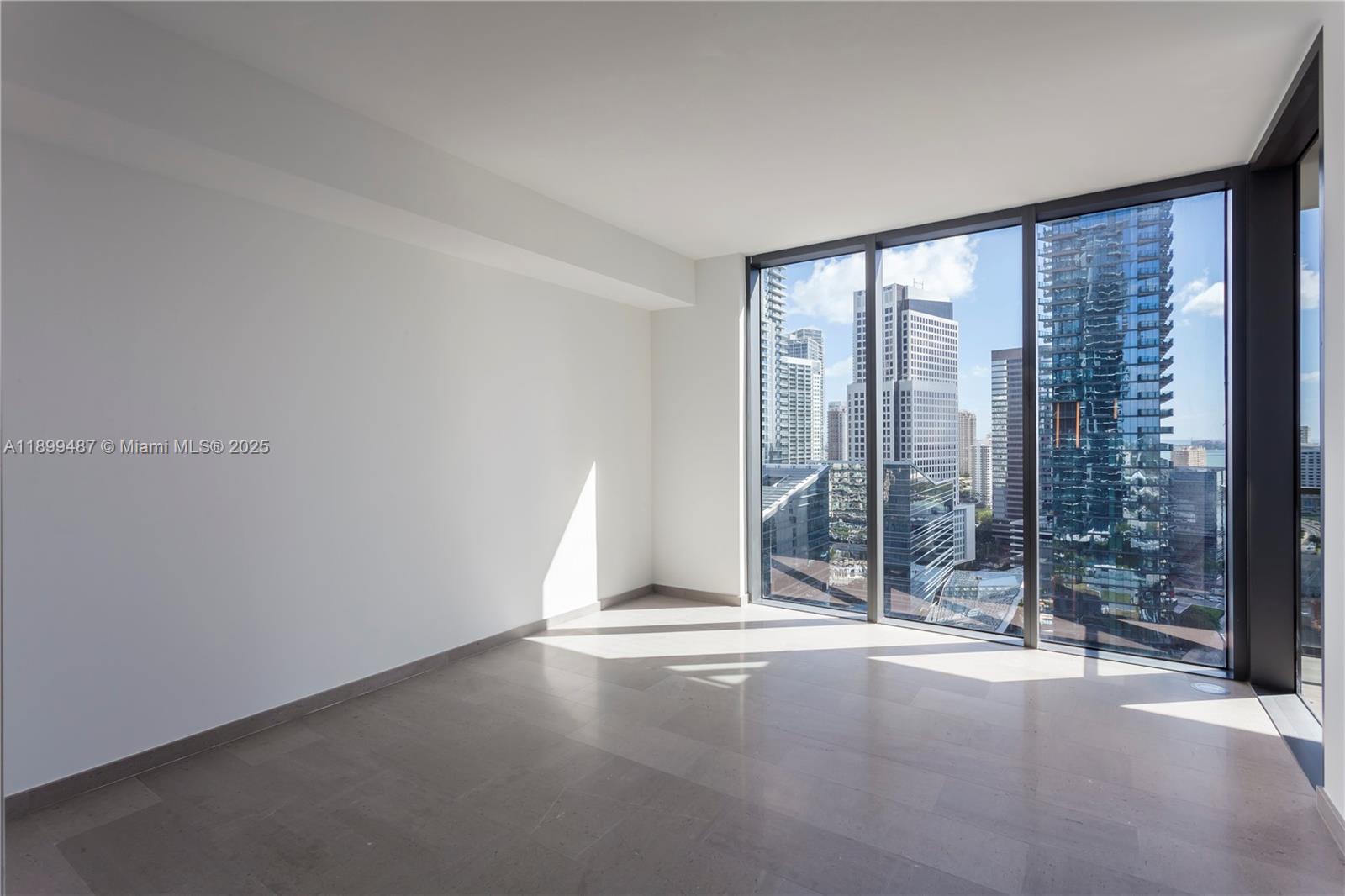 88 SW 7th St #2101, Miami FL 33130