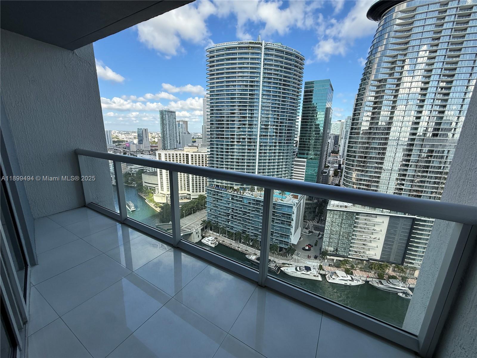 475 Brickell Ave #3210, Miami FL 33131