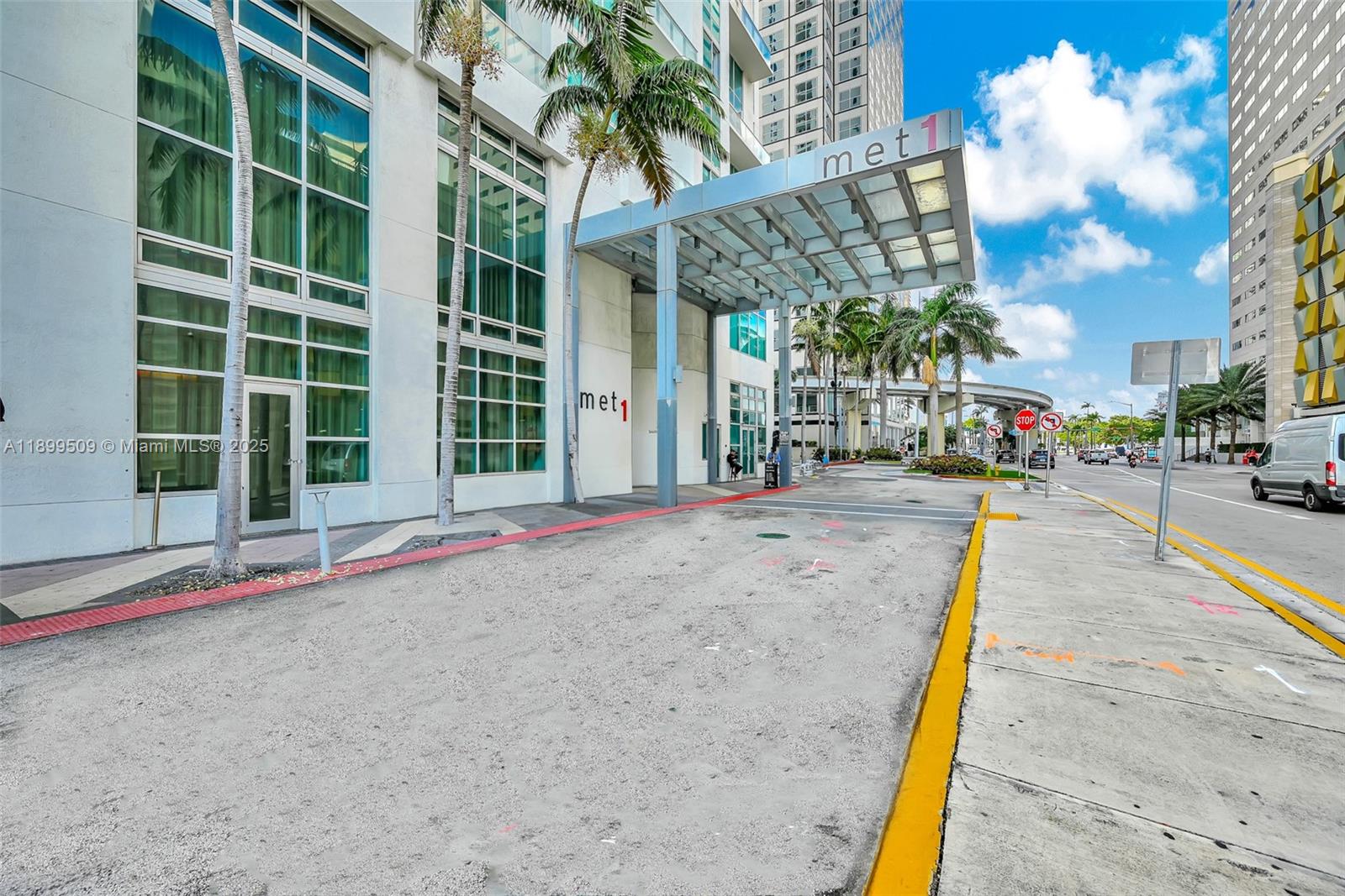 300 S Biscayne Blvd #L-1232, Miami FL 33131