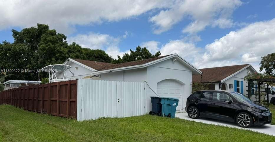 10761 SW 165th St, Miami FL 33157
