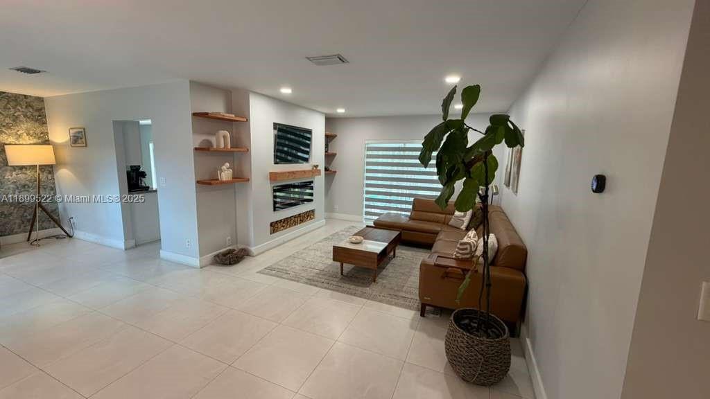 10761 SW 165th St, Miami FL 33157