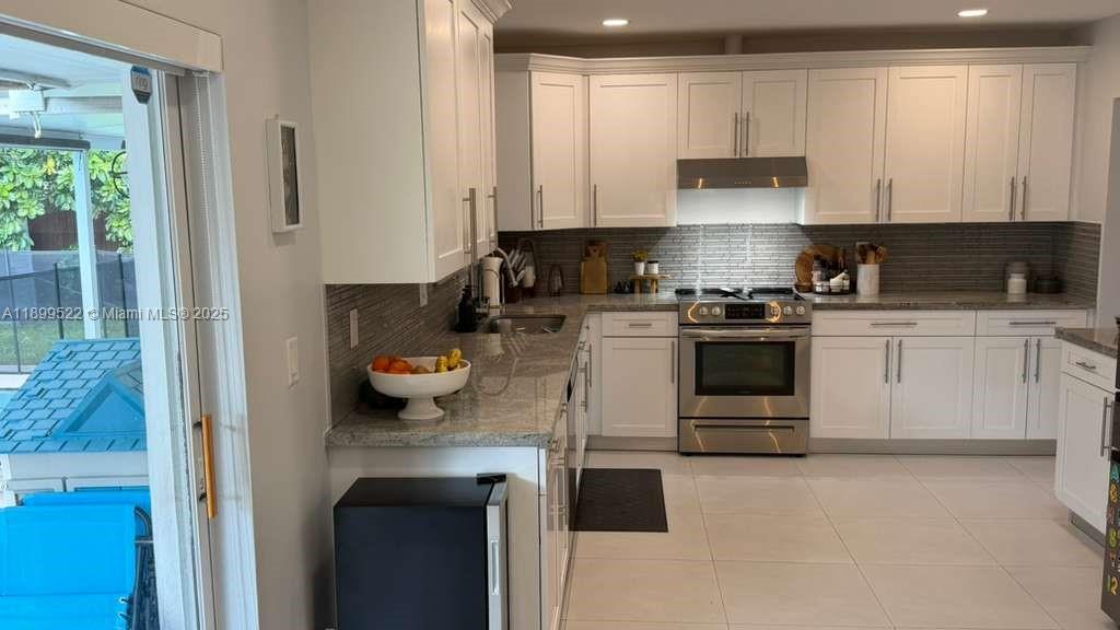10761 SW 165th St, Miami FL 33157