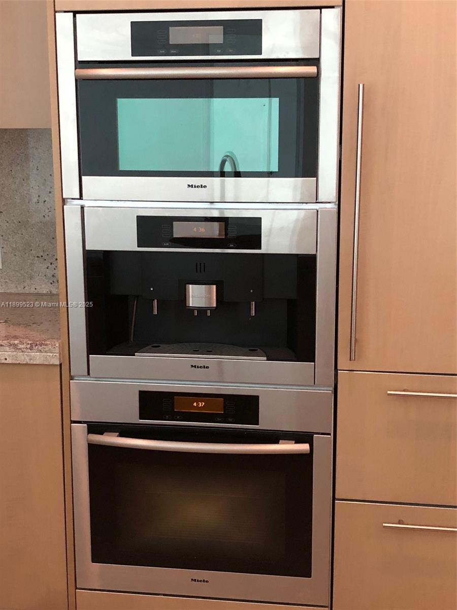 900 Brickell Key Blvd #2205, Miami FL 33131