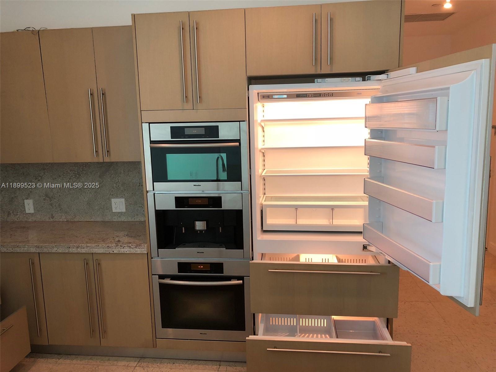 900 Brickell Key Blvd #2205, Miami FL 33131