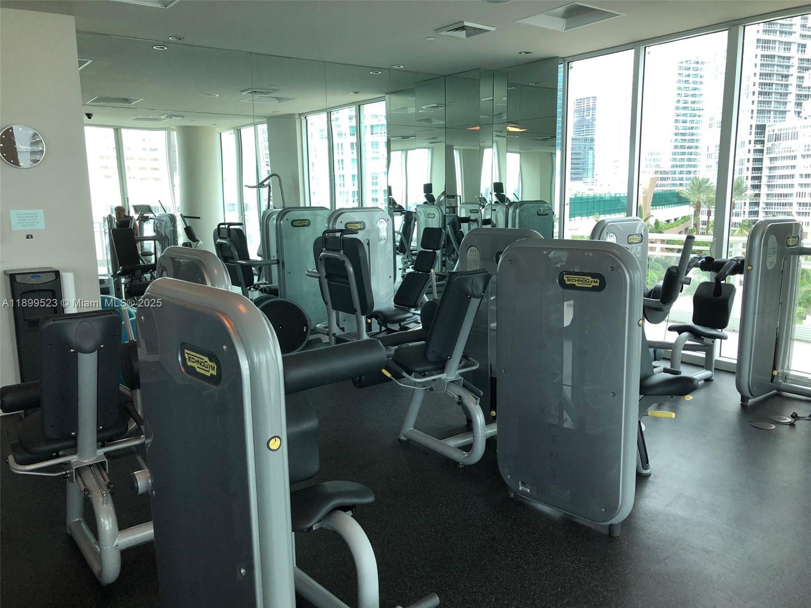 900 Brickell Key Blvd #2205, Miami FL 33131