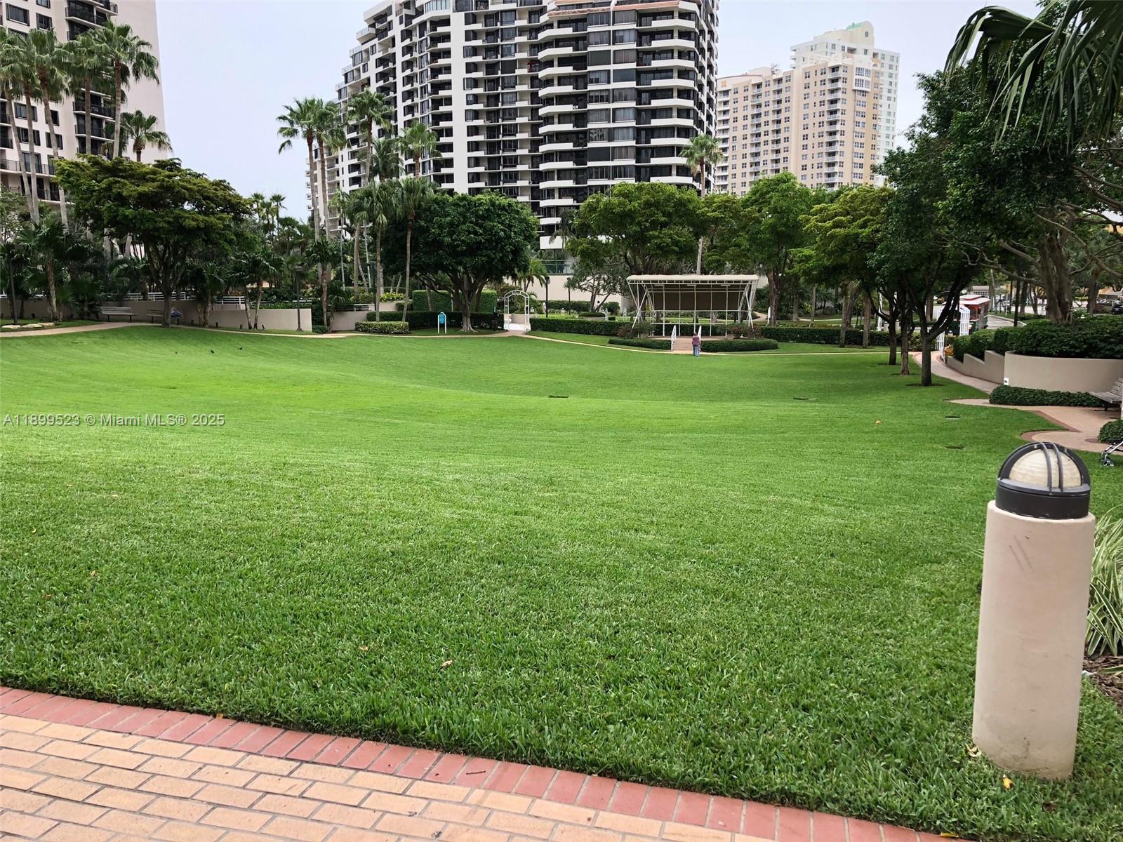 900 Brickell Key Blvd #2205, Miami FL 33131