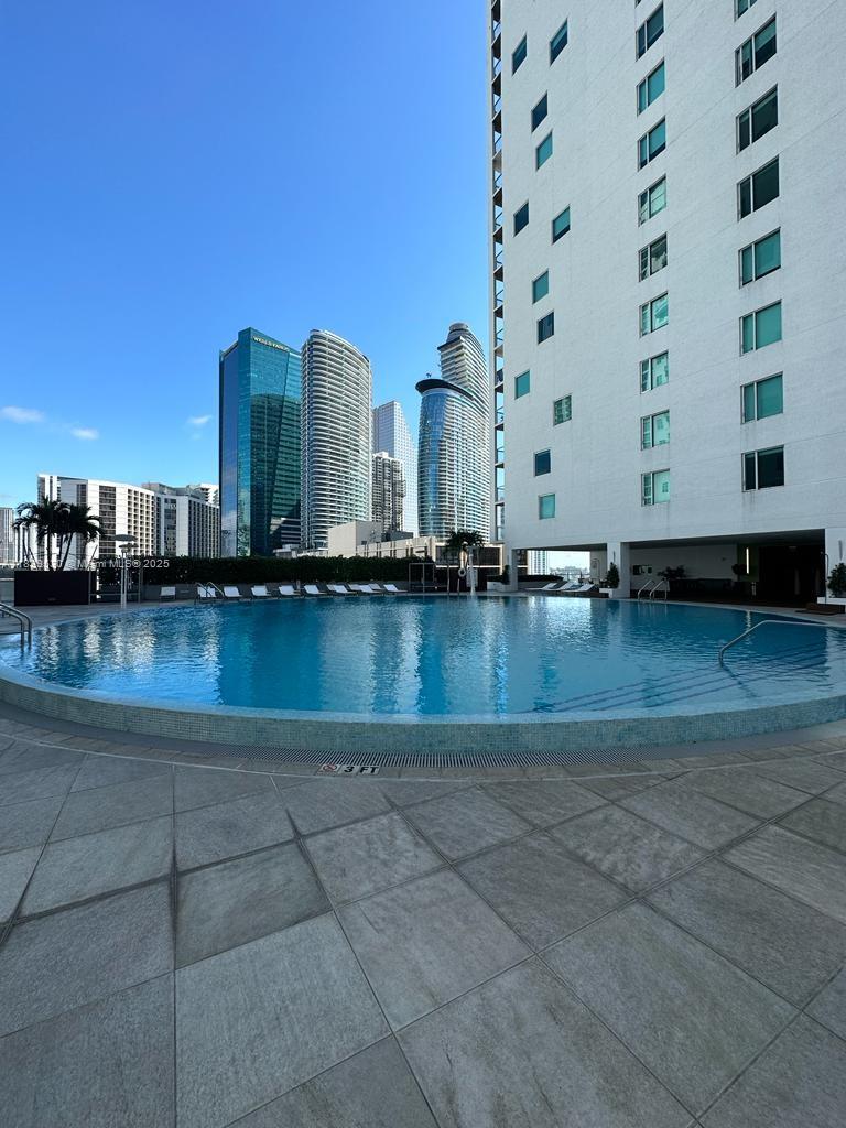 55 SE 6th St #3003, Miami FL 33131