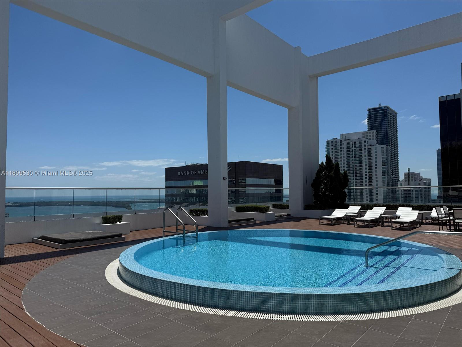 55 SE 6th St #3003, Miami FL 33131
