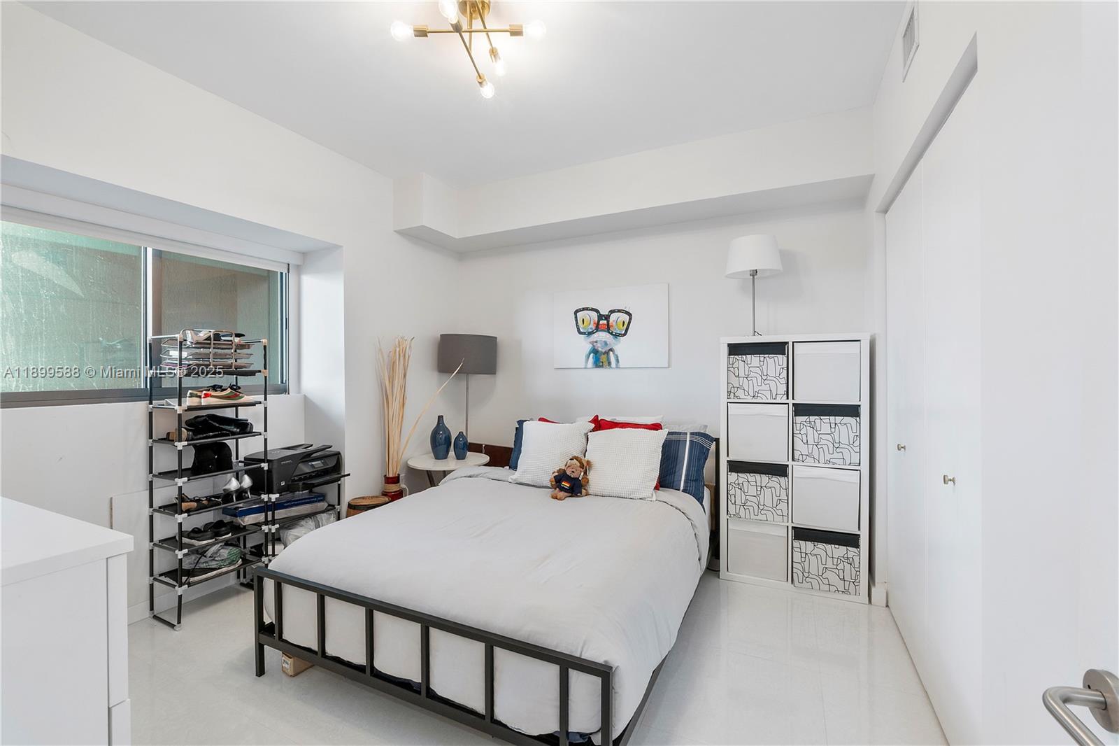 460 NE 28th St #2103, Miami FL 33137