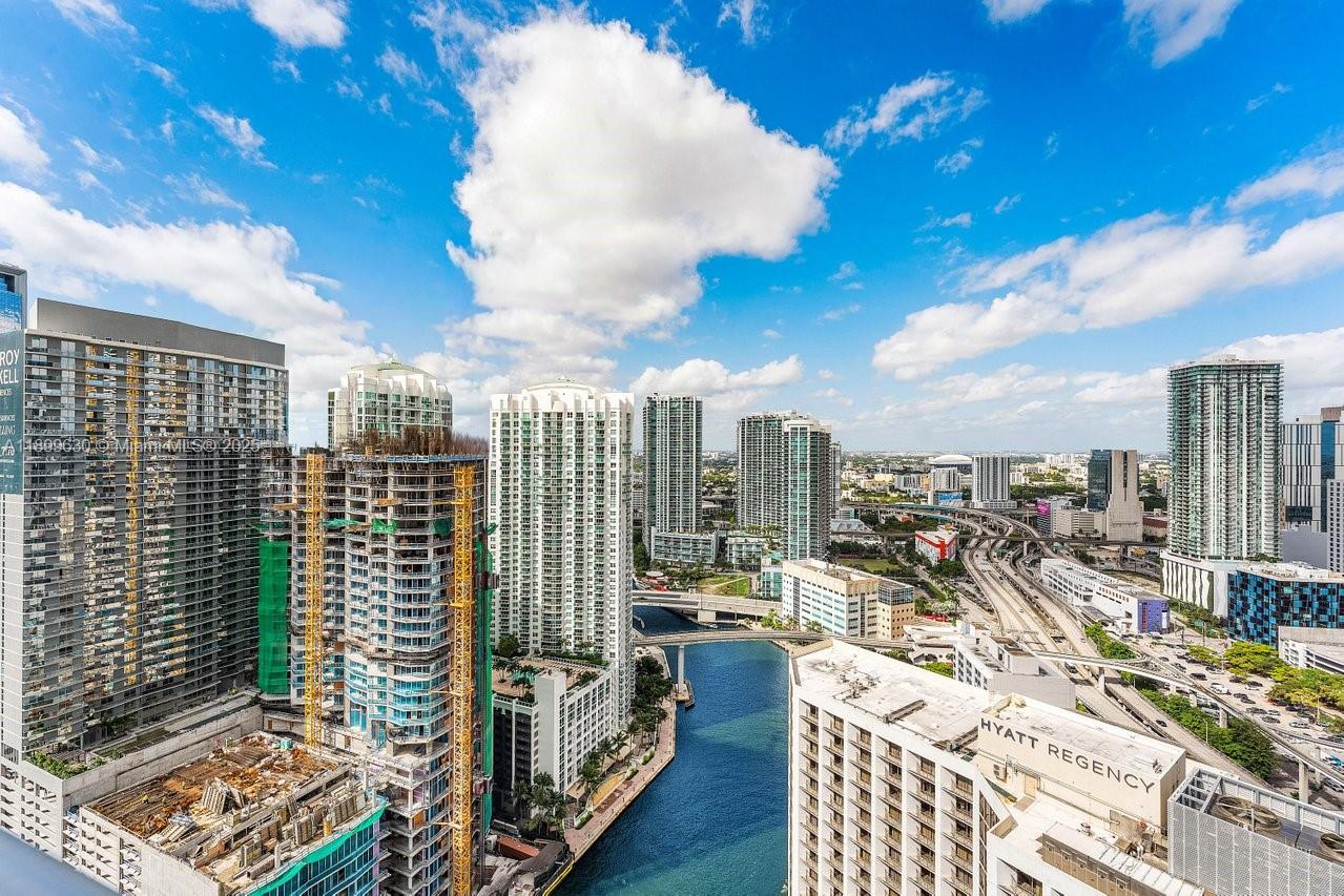 200 Biscayne Boulevard Way #3702, Miami FL 33131