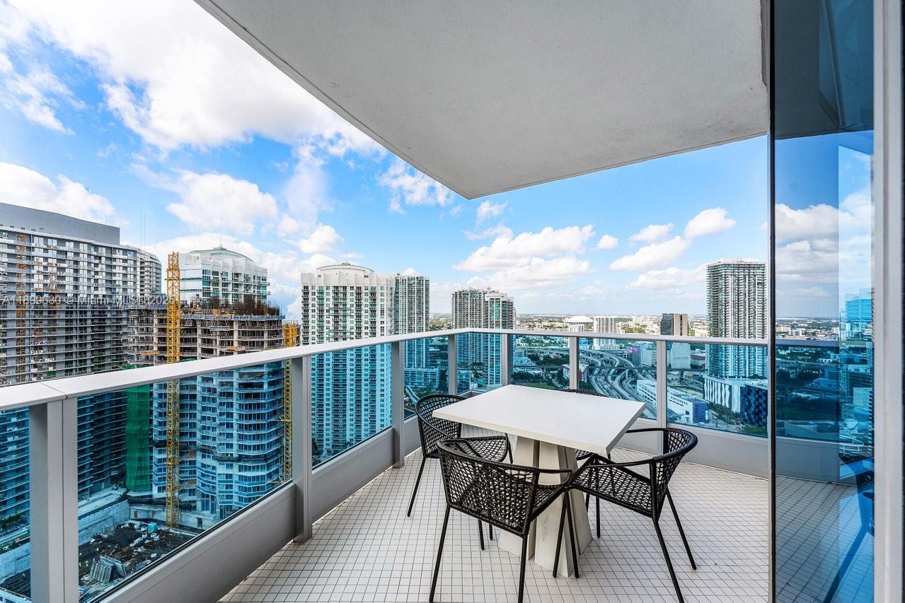200 Biscayne Boulevard Way #3702, Miami FL 33131