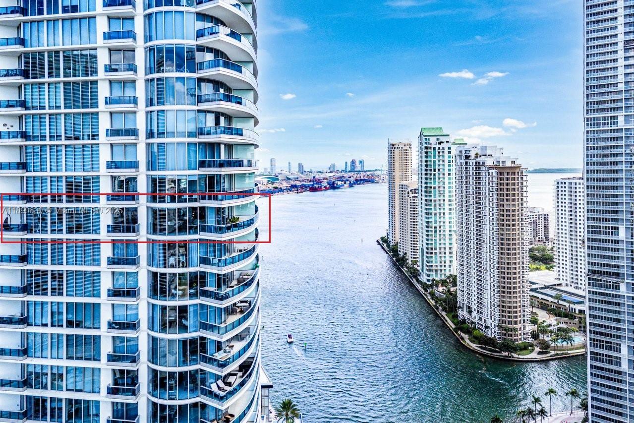 200 Biscayne Boulevard Way #3702, Miami FL 33131