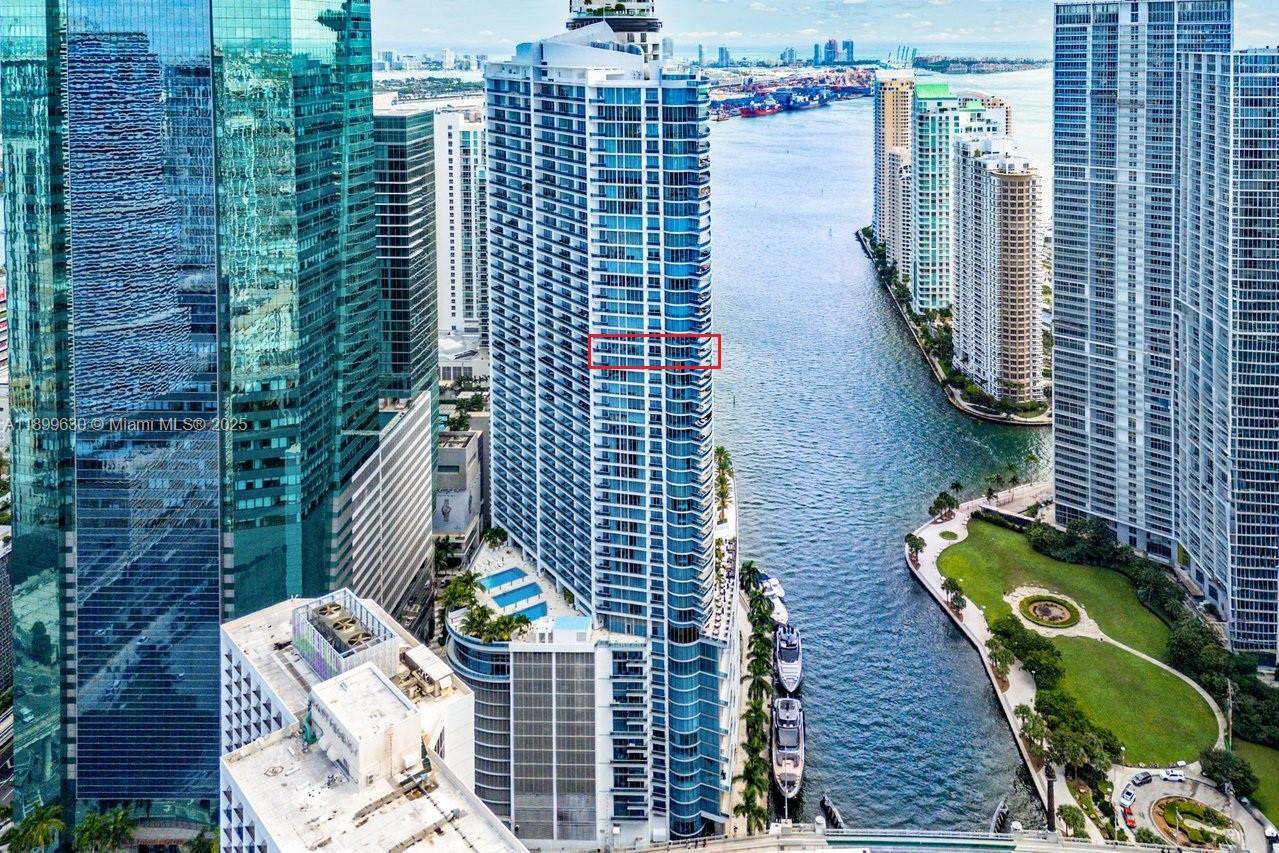 200 Biscayne Boulevard Way #3702, Miami FL 33131