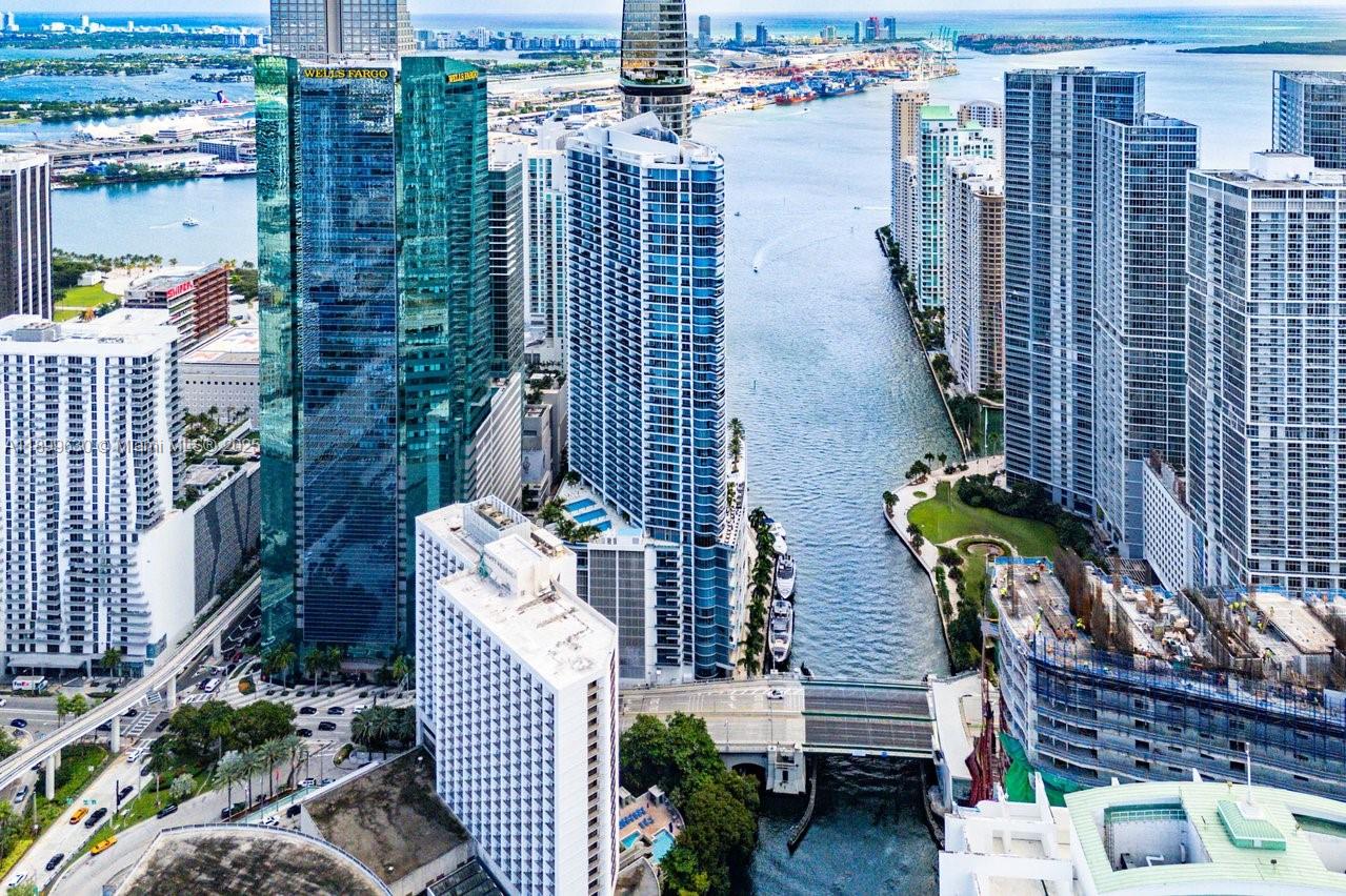 200 Biscayne Boulevard Way #3702, Miami FL 33131