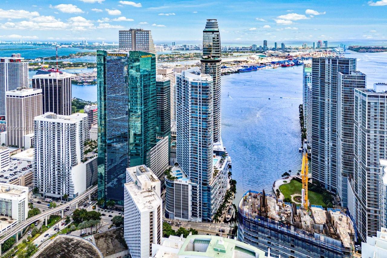 200 Biscayne Boulevard Way #3702, Miami FL 33131