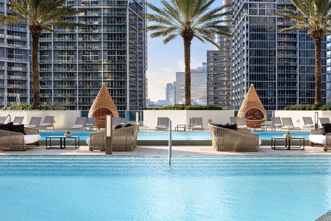 200 Biscayne Boulevard Way #3702, Miami FL 33131
