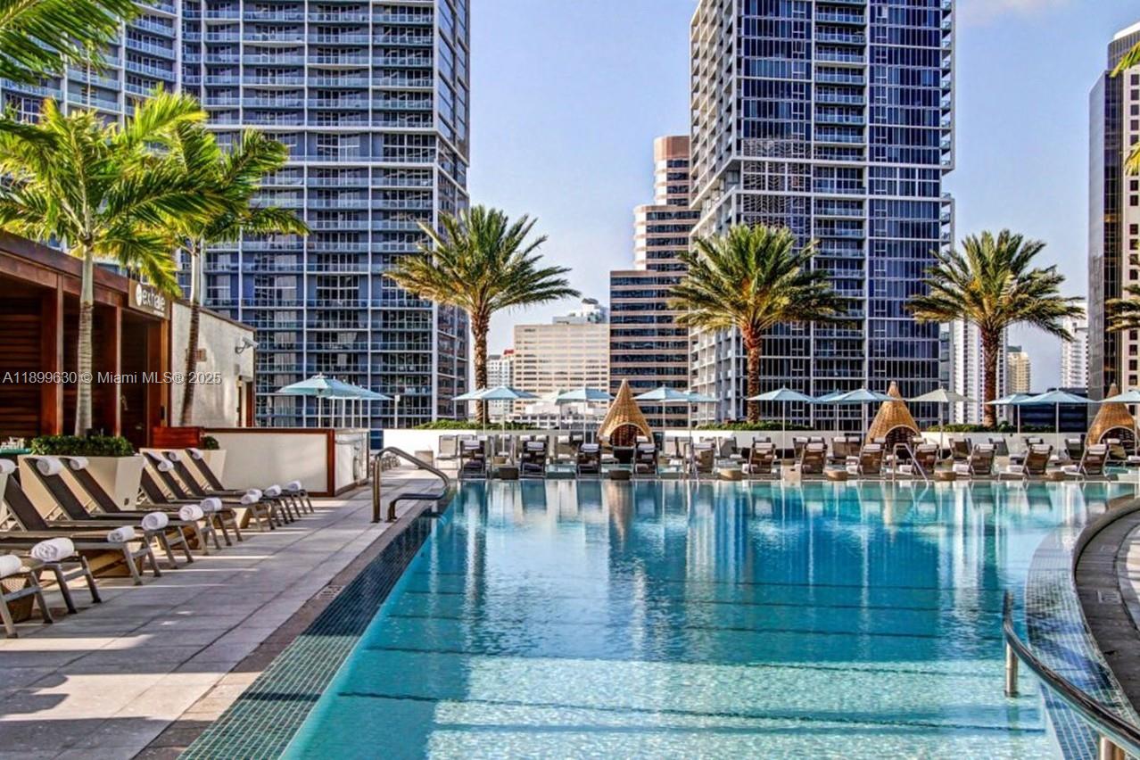 200 Biscayne Boulevard Way #3702, Miami FL 33131