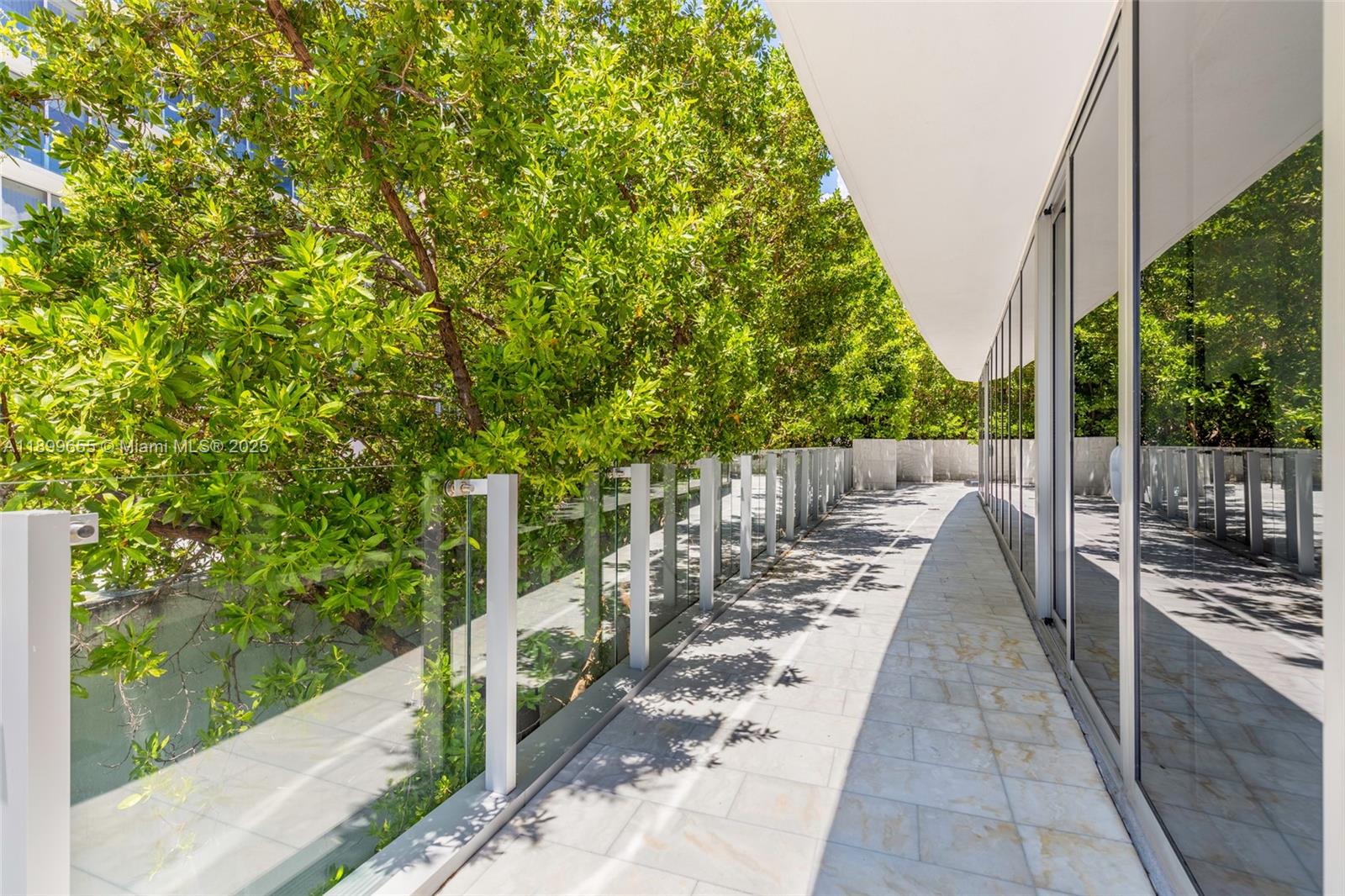 1 Collins Ave #207, Miami Beach FL 33139
