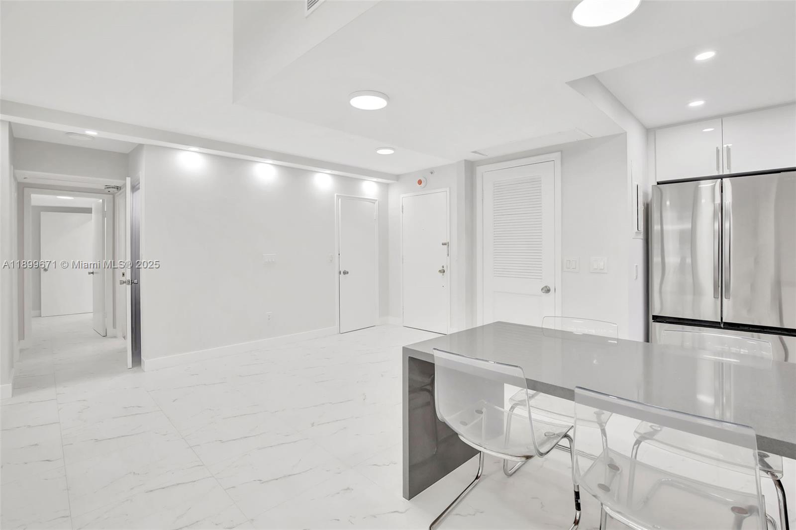 9801 Collins Ave #15X, Bal Harbour FL 33154