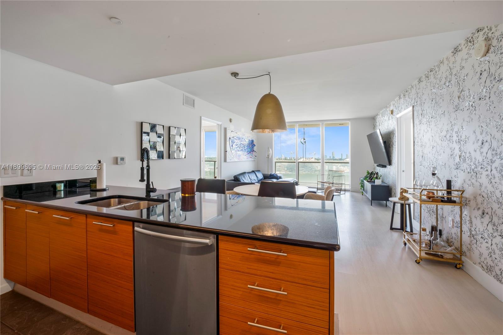 50 Biscayne Blvd #2308, Miami FL 33132