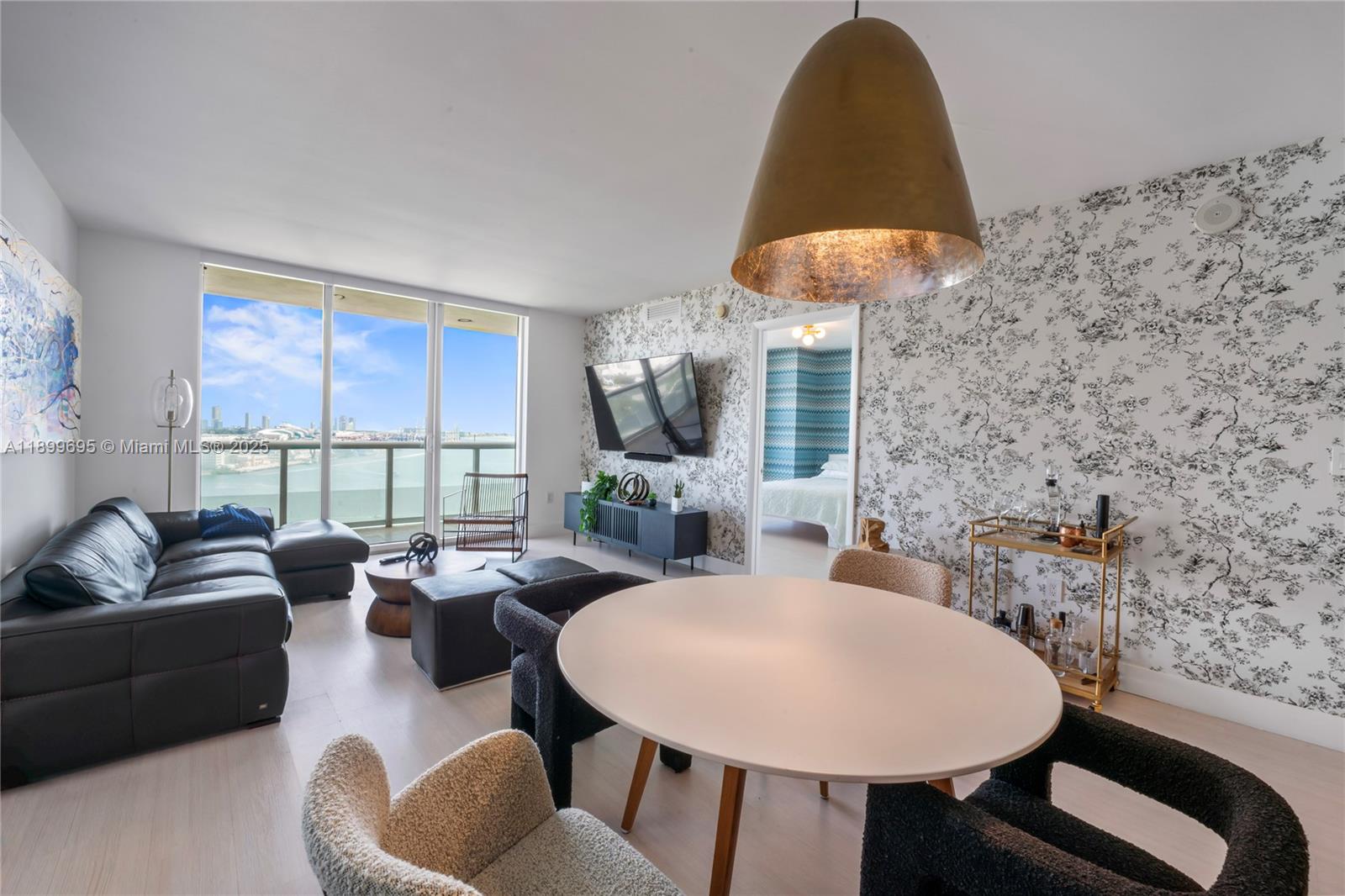 50 Biscayne Blvd #2308, Miami FL 33132