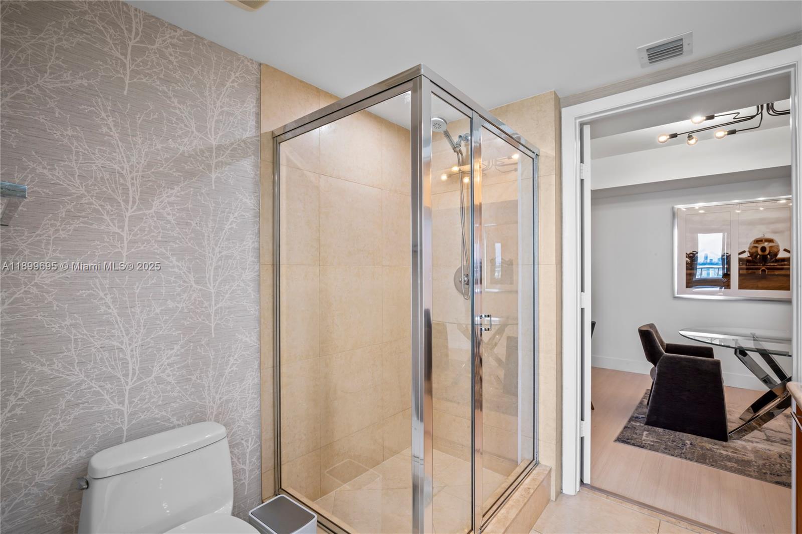 50 Biscayne Blvd #2308, Miami FL 33132