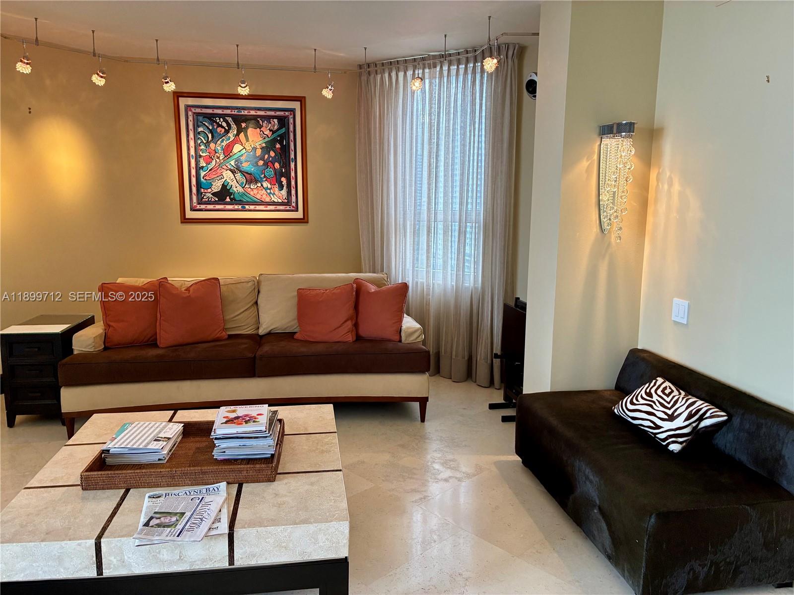 808 Brickell Key Dr #1508, Miami FL 33131