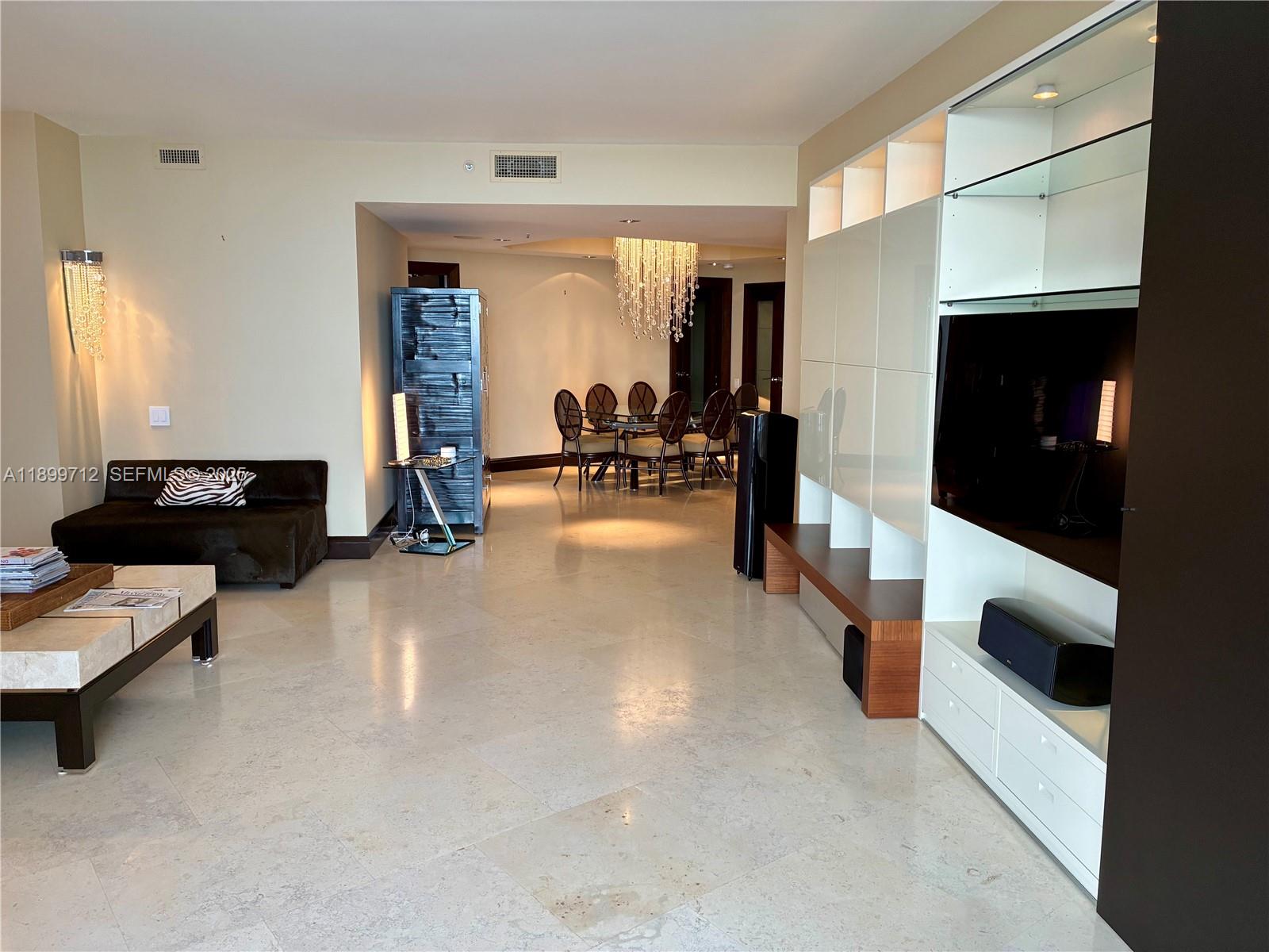 808 Brickell Key Dr #1508, Miami FL 33131