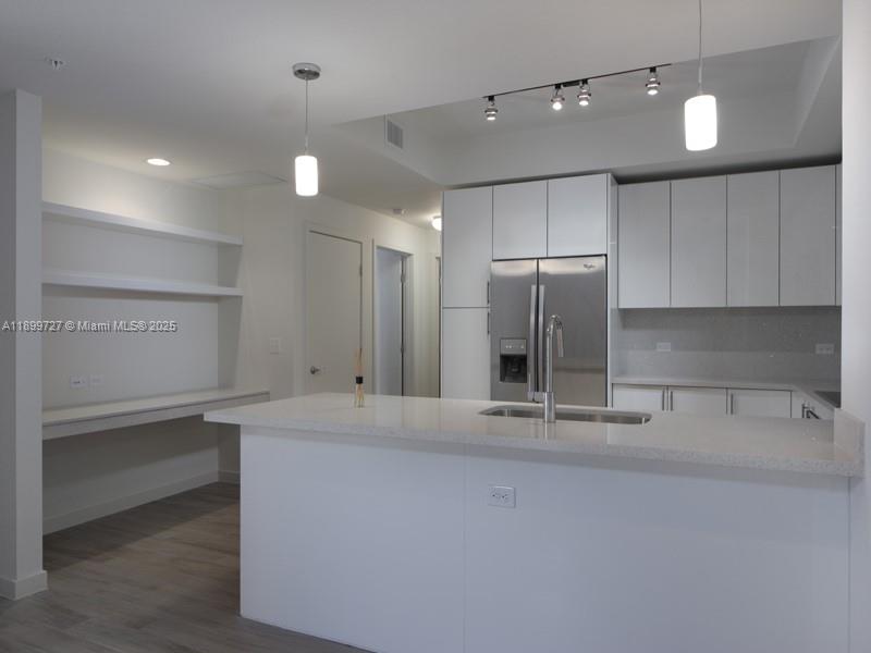 999 SW 1st Ave #2016, Miami FL 33130