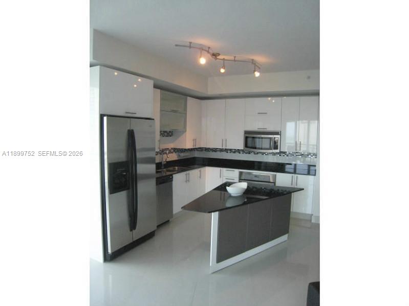 60 SW 13 St #1900, Miami FL 33130